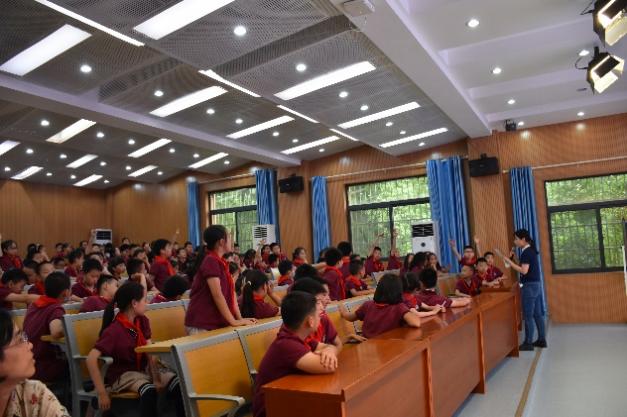 伟德源自英国始于1946