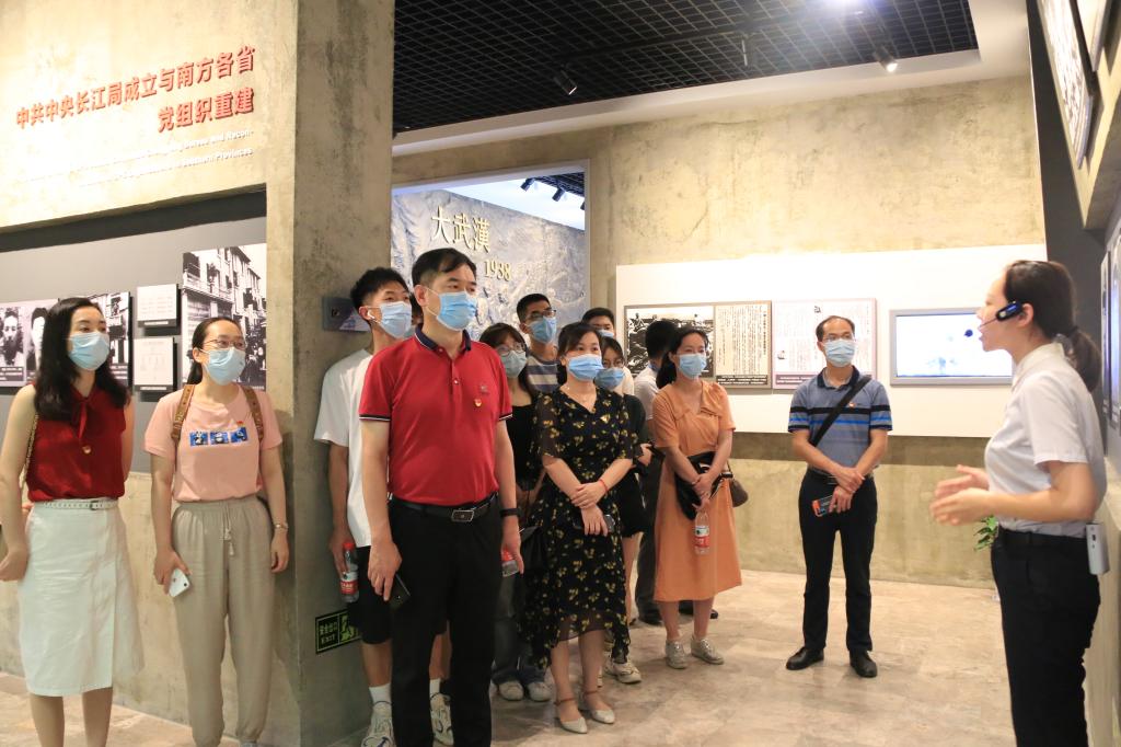 伟德源自英国始于1946